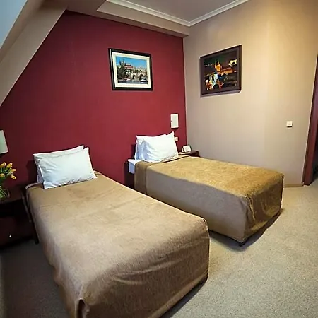 Praha Hotel Uzhhorod
