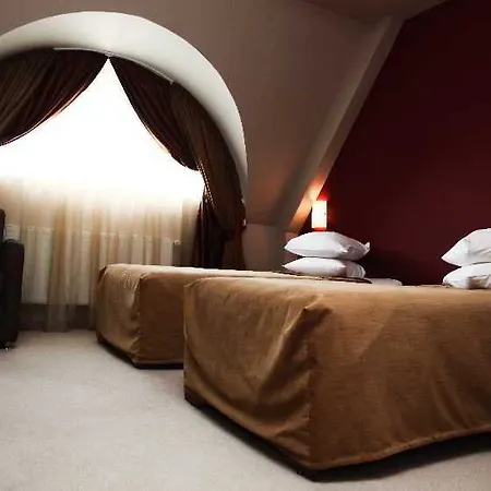 Praha 4* Uzhhorod