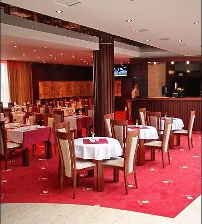 Praha Hotell 4*