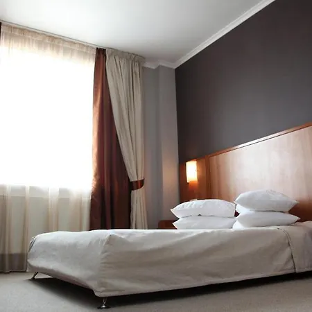 Praha Hotel 4*