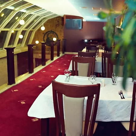 Praha 4* أوزهورود